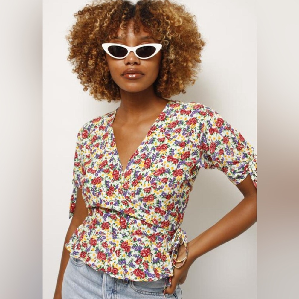 Faithfull The Brand Lucy Wrap Floral Top Size Medium White